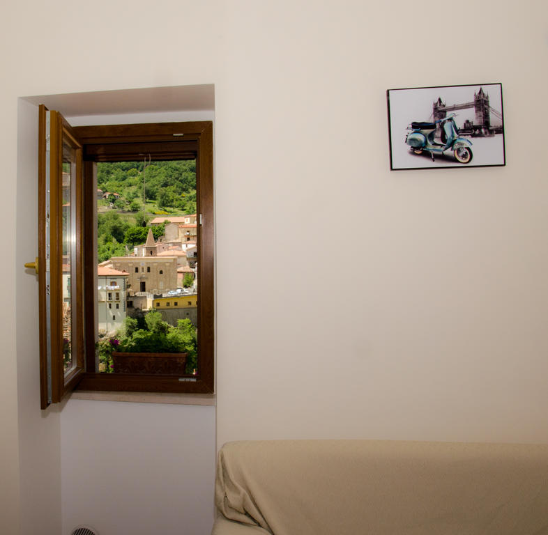 B&B La Perla Nelle Dolomiti คาสเตลเมซซาโน ภายนอก รูปภาพ