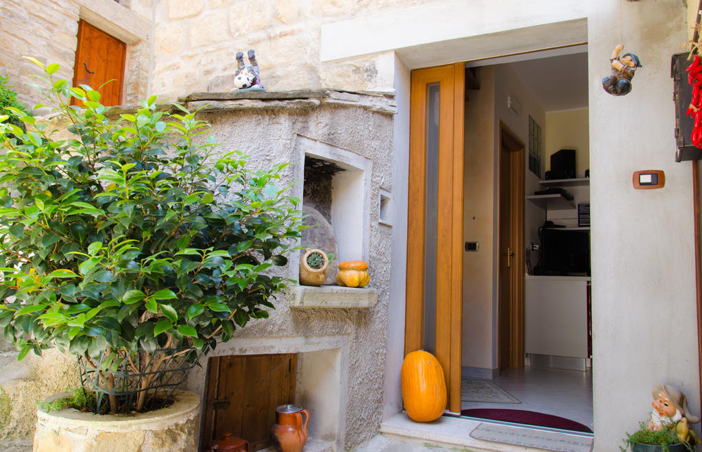 B&B La Perla Nelle Dolomiti คาสเตลเมซซาโน ภายนอก รูปภาพ